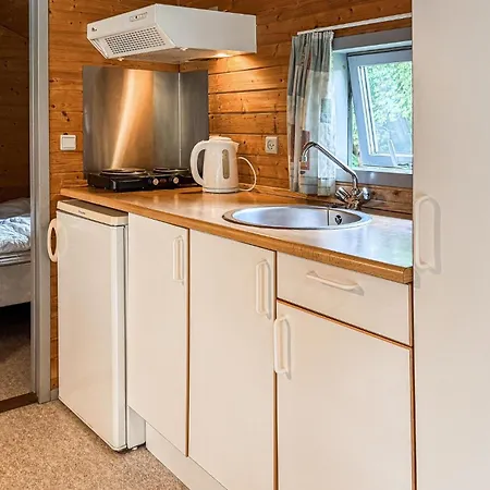 2 Bedroom Stunning In 펜션