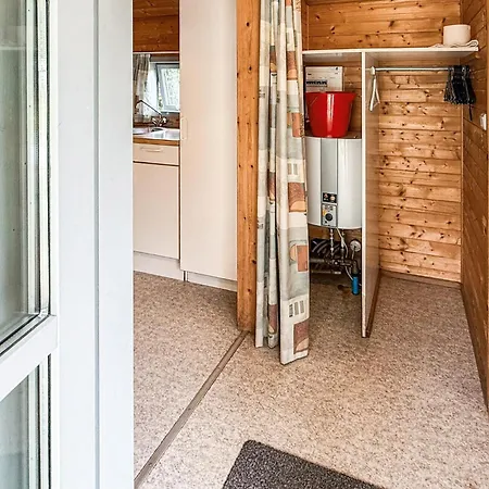 2 Bedroom Stunning In 펜션