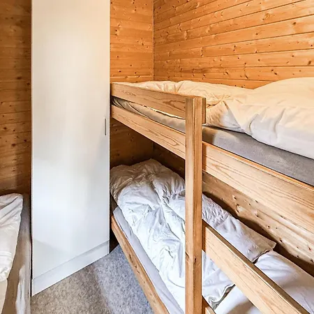 2 Bedroom Stunning In 펜션 바일레